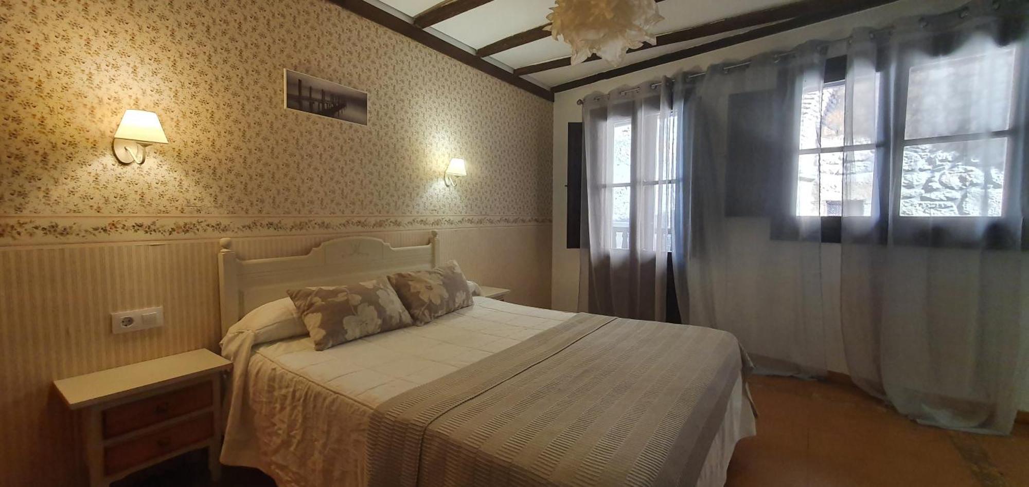 Hotel Juderia Valle Del Jerte Cabezuela Del Valle Bilik gambar